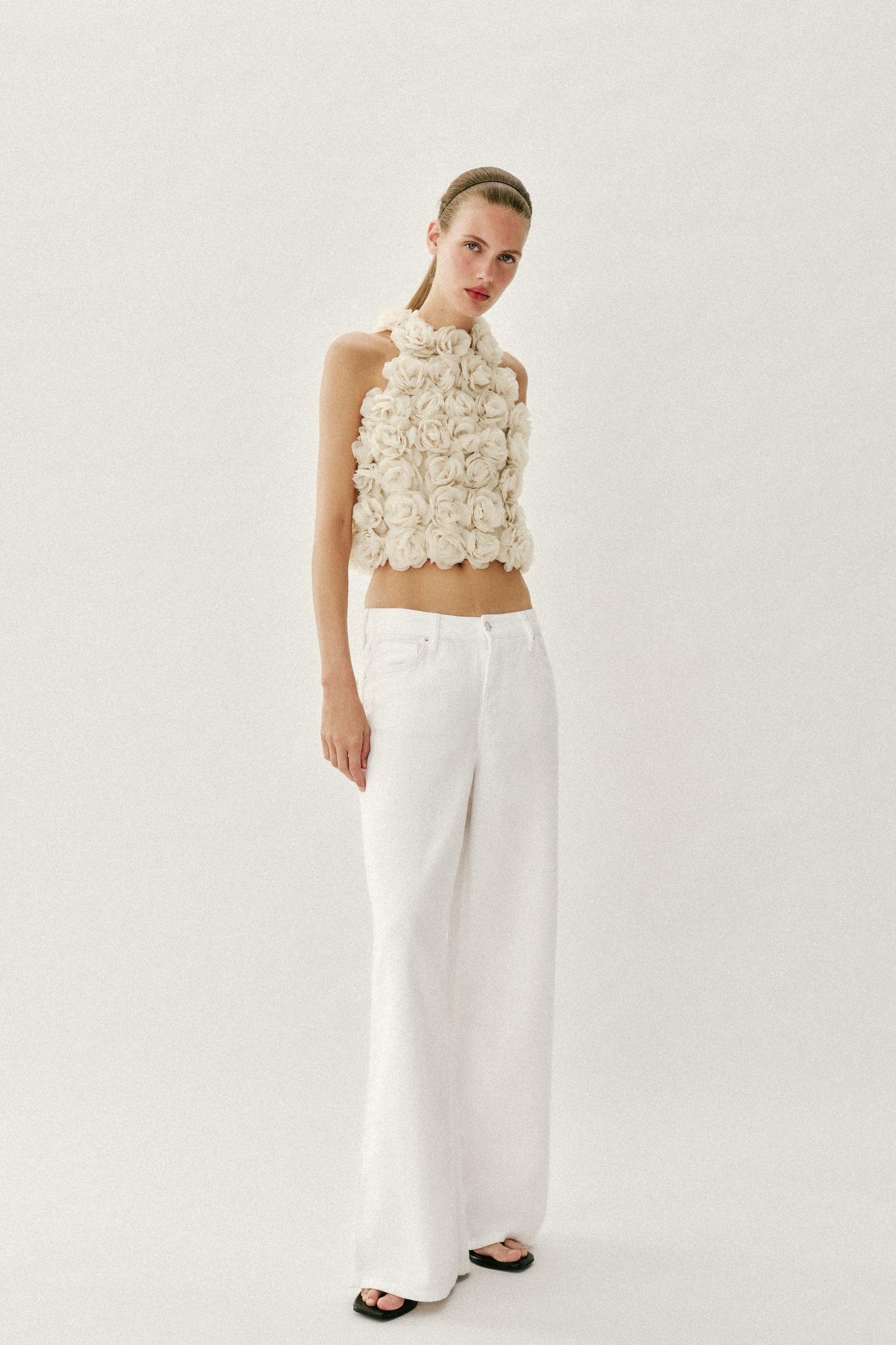 Top Halter Punto Estructura Flores