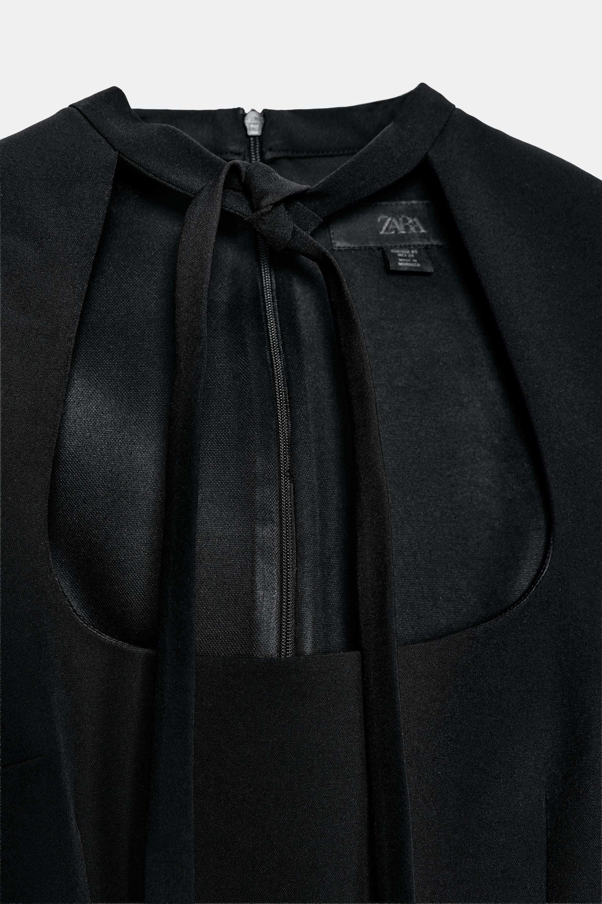 #020C0E, Noir